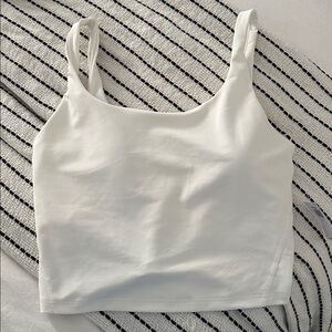 Old Navy Align Powersoft Longline White Tank Top Sportas Bra size medium